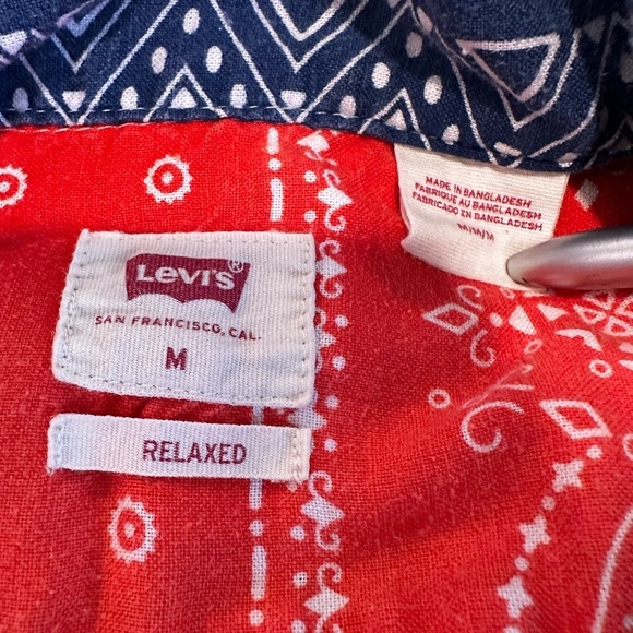 Levi’s Medium Mens Cuban Relaxed Fit Bandana Patchwork Casual Button Down. - Picture 7 of 10